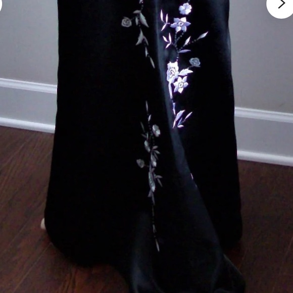 Faviana 7/8 black satin strapless full length dress, embroidery, beading & train - Picture 9 of 13